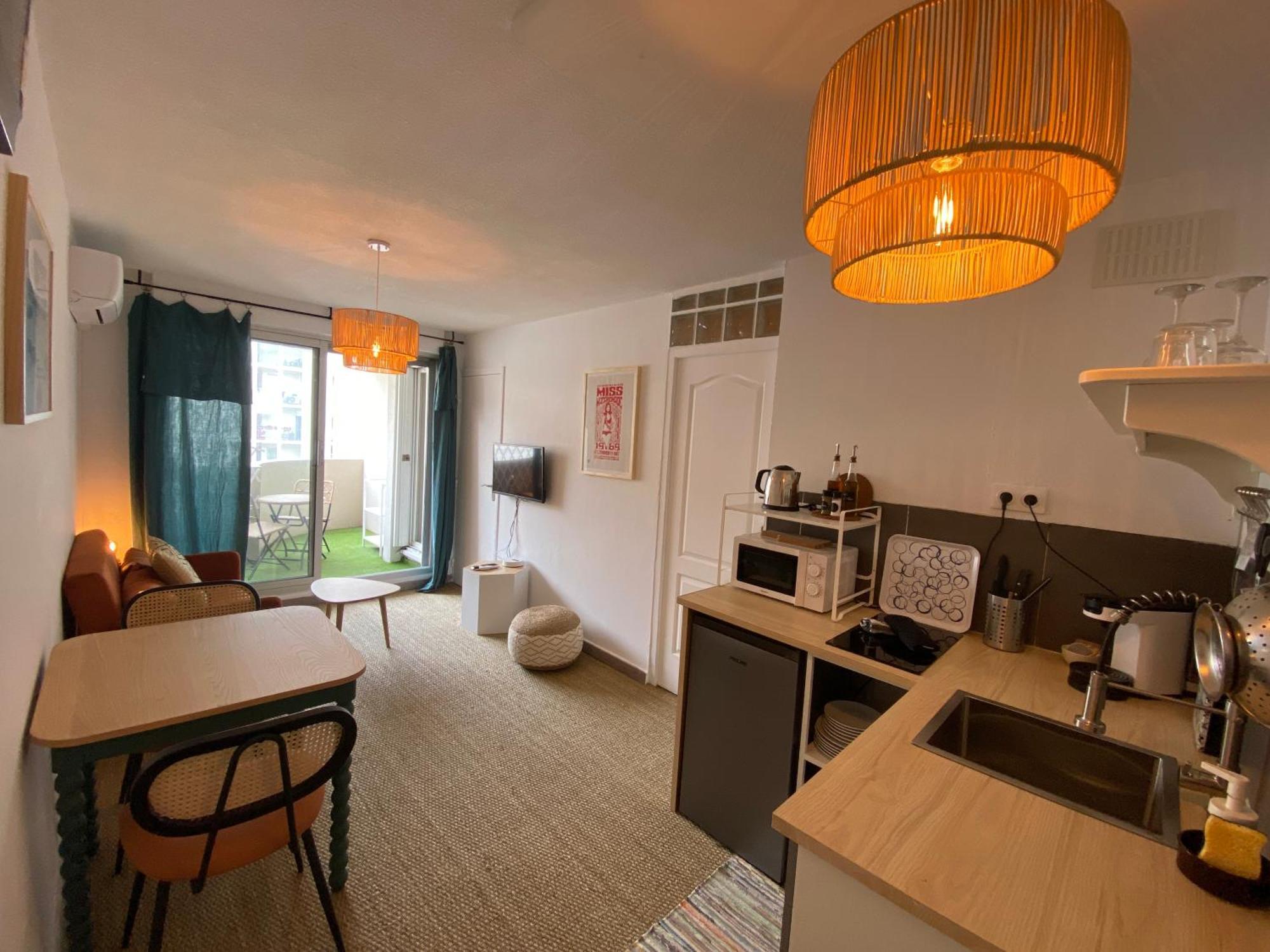 Superbe T2 Cote Gare Parking Clim Wifi Terrasse ! Apartment Sete Exterior photo